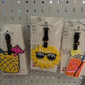 LUGGAGE TAGS